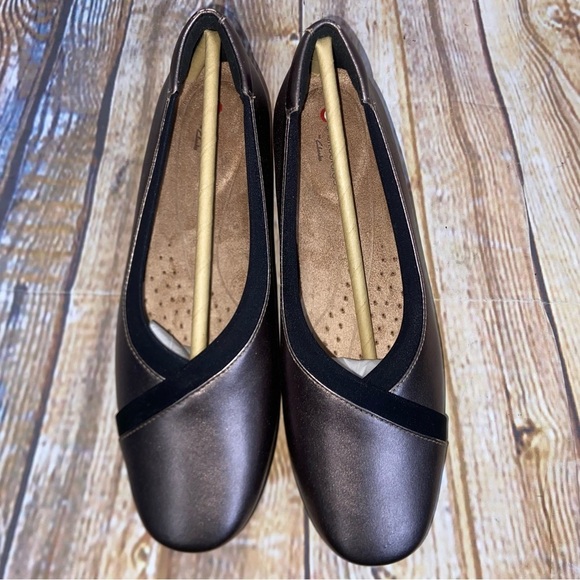 Clarks Pebble Metallic Un Darcey Ease Leather Flat Size 6M NEW - Picture 4 of 7